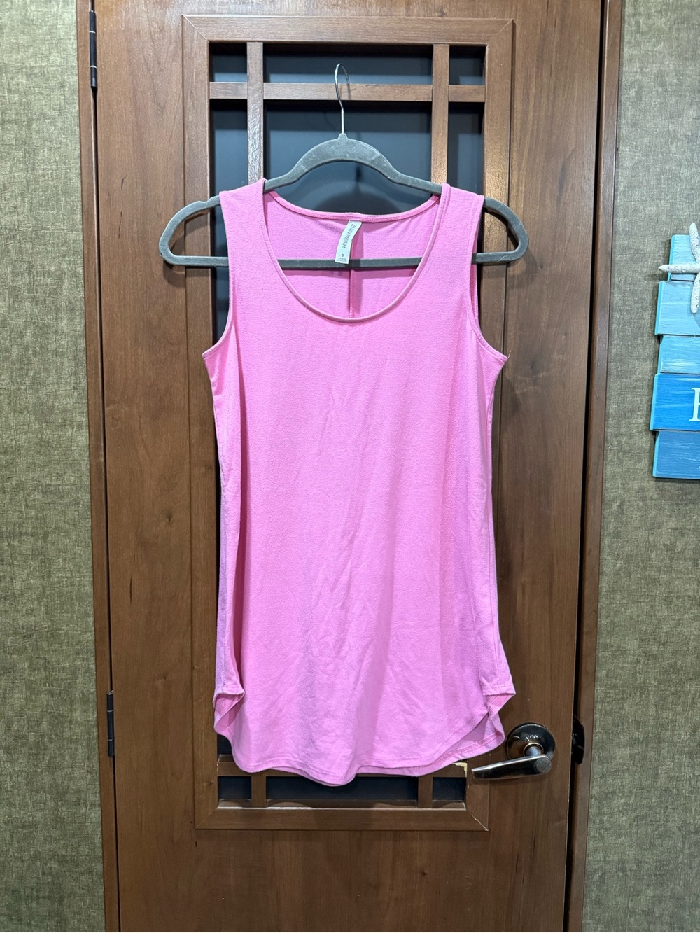 Zenana Outfitters Pink Scoop Neck Extra Long Tank